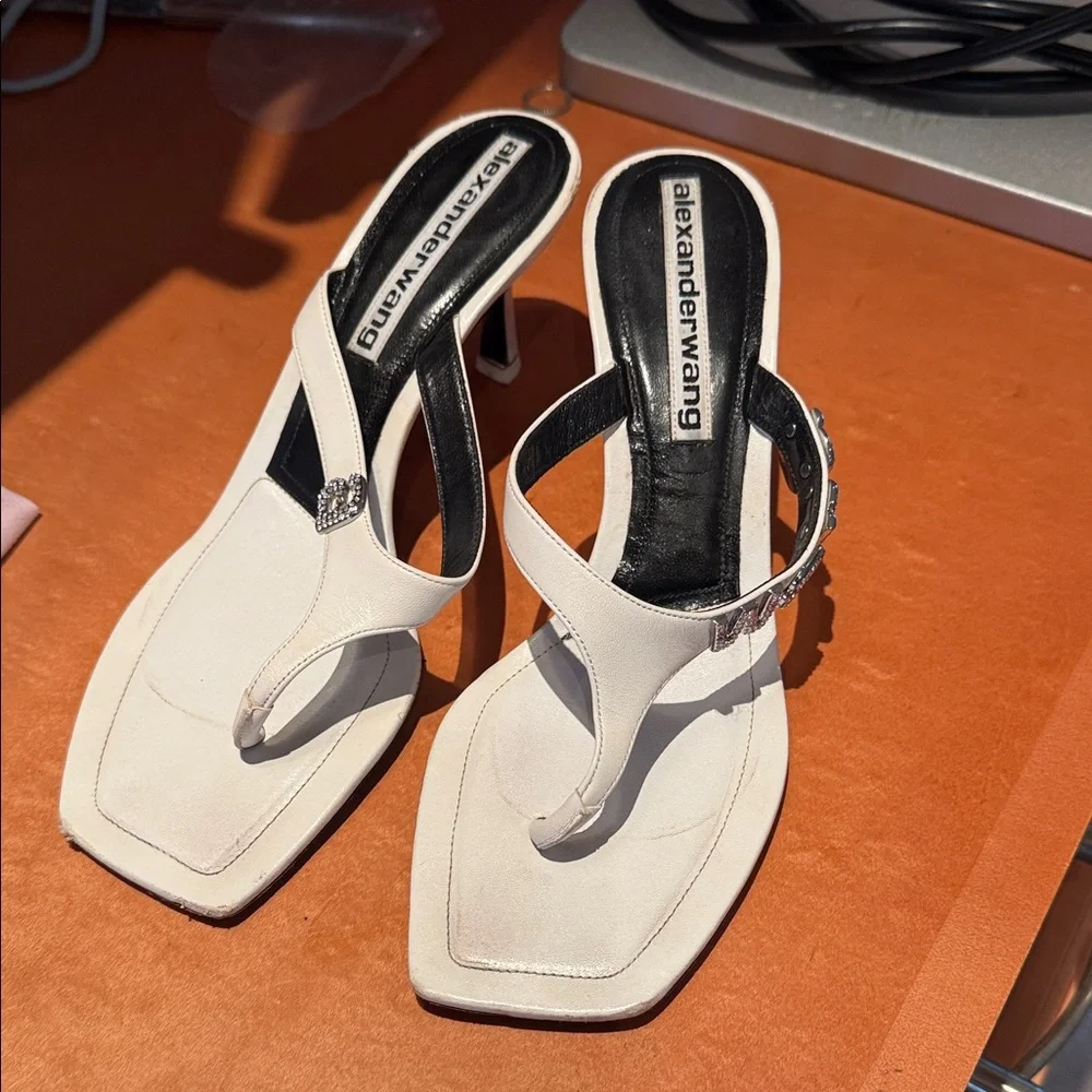 Alexander Wang White Crystal-Embellished Thong Kitten Heel Sandals 39 8.5 - Picture 6 of 8